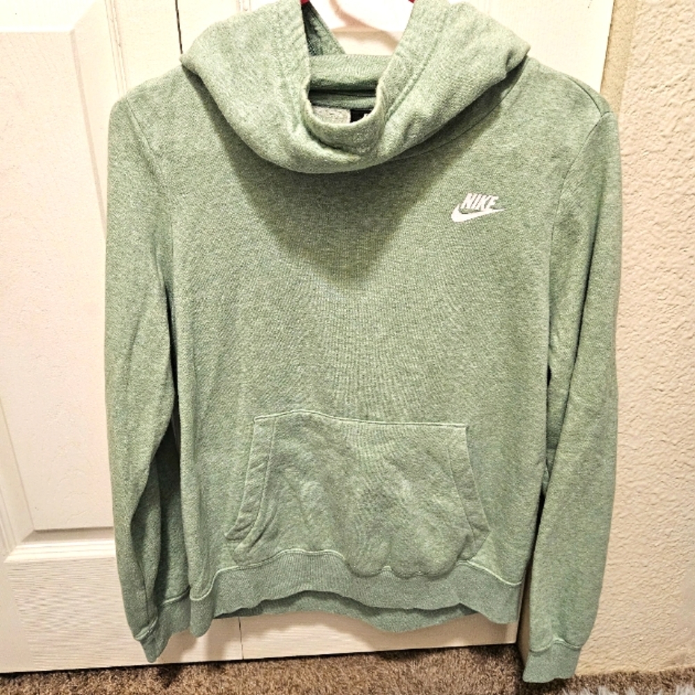 EUC Nike Hoodie Small, Light Green